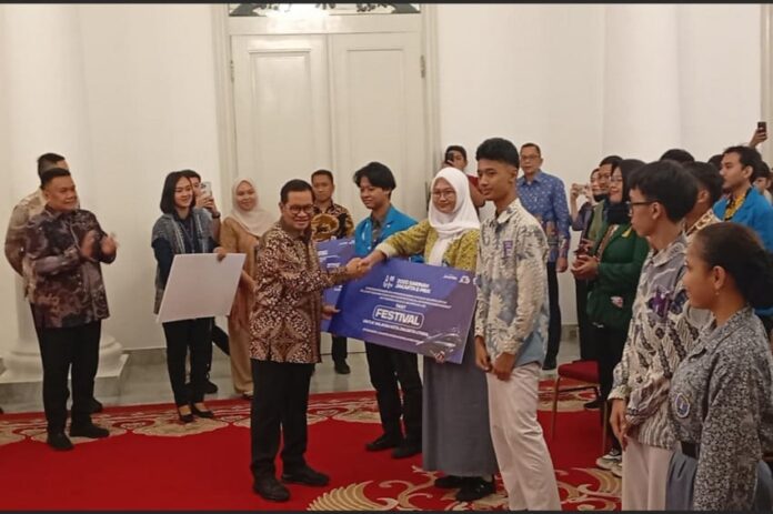 masa-depan-formula-e-jakarta-tanda-tanya-gubernur-pramono-fokus-sukseskan-balapan-sabtu-ubo.jpg